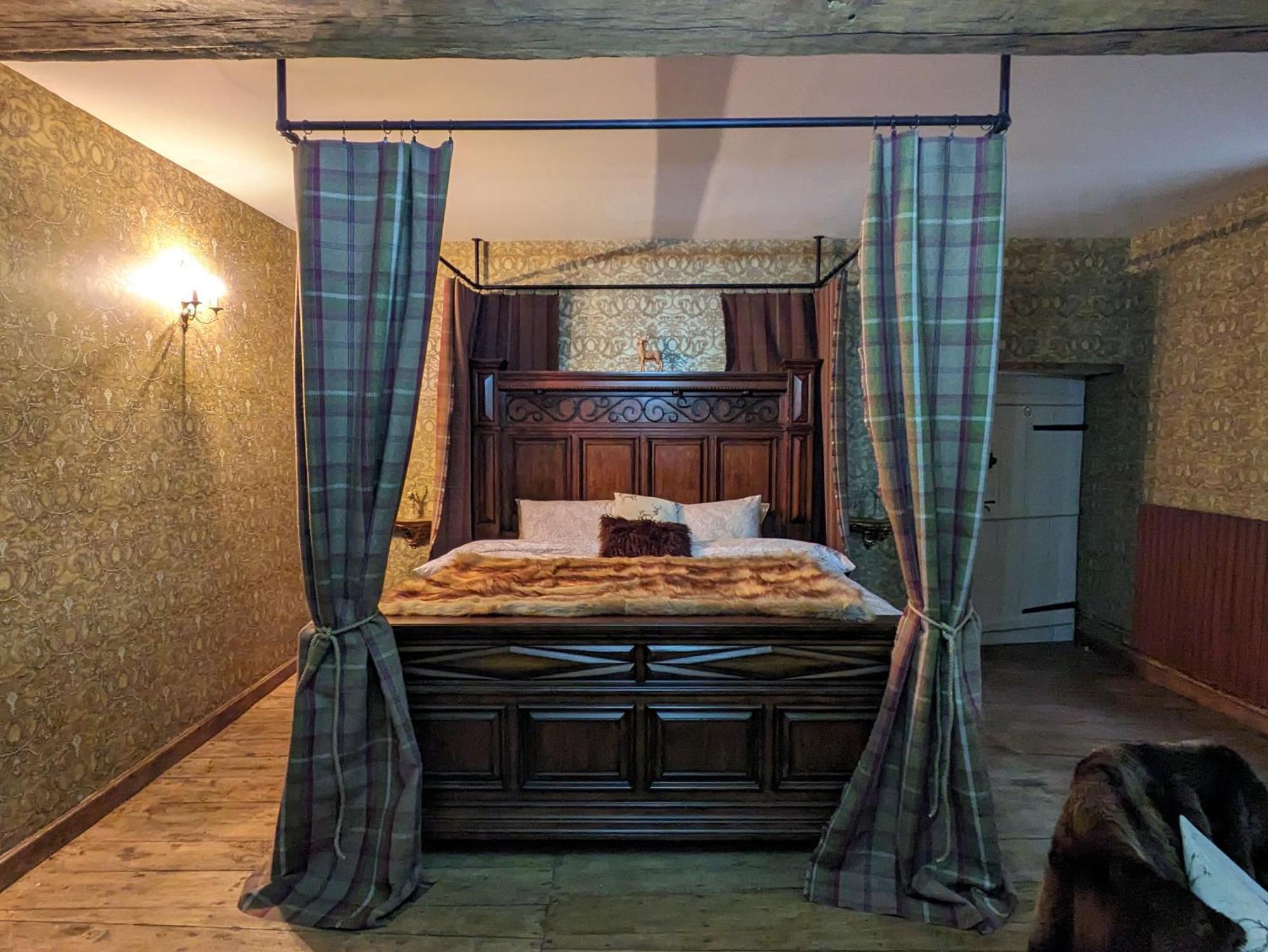 Chateau De Sauge Saivres Экстерьер фото